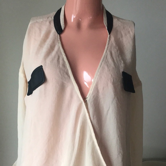 Blu Pepper Top - Picture 2 of 4